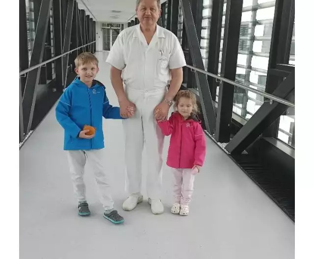 S vnoučaty v nemocnici.