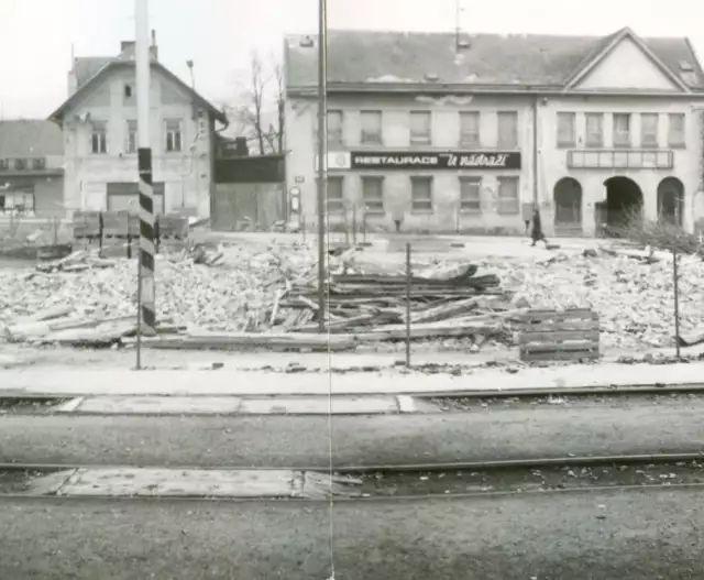 Vlakové nádraží.