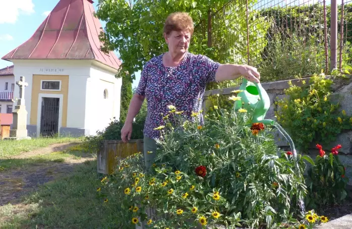V Radětíně mají krásnou zeleň. Starají se o ni místní ženy