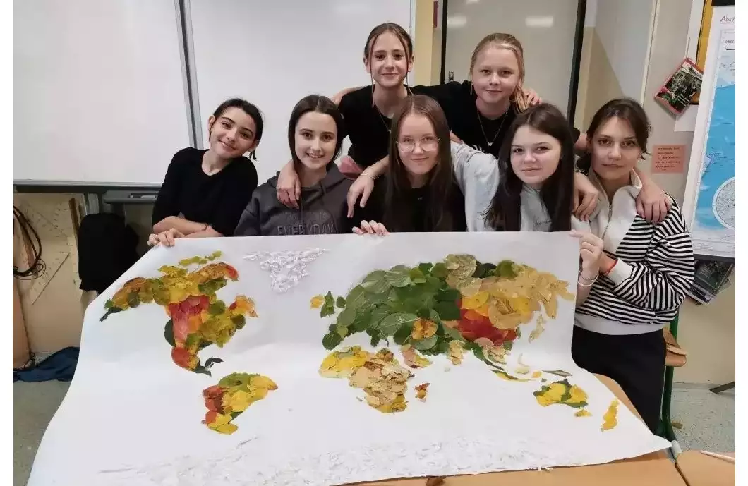 Z přírodnin v ZŠ Krásovy domky vytvořili mapu světa