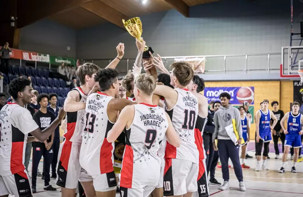 Pelhřimov viděl skvělý basketbal, Sojky se neztratily