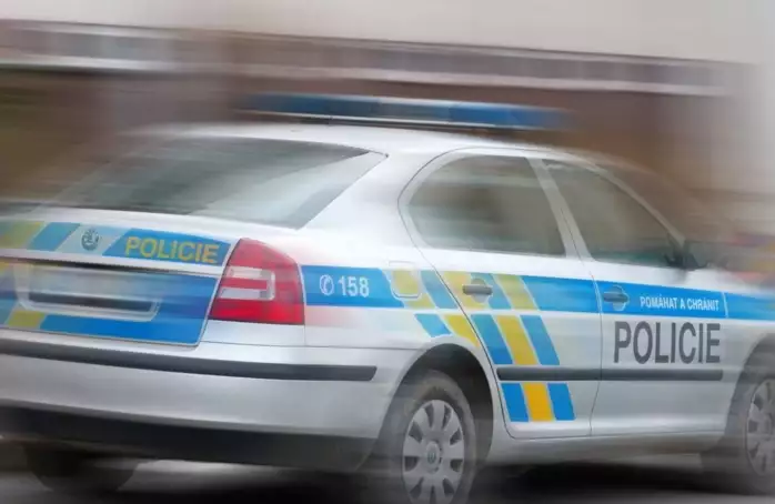 Opakovaně volal na tísňovou linku nadával operátorovi