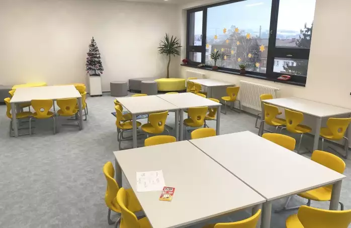 Nástavba nabízí více prostoru a umožňuje moderní výuku