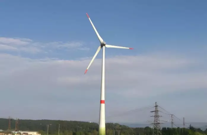 Zastupitelé zvolili omezené referendum o větrných elektrárnách