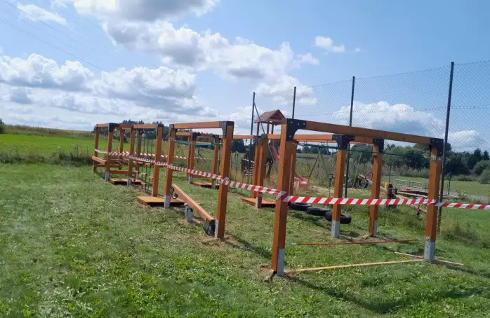 Ve Starém Pelhřimově mají děti k dispozici nové hřiště