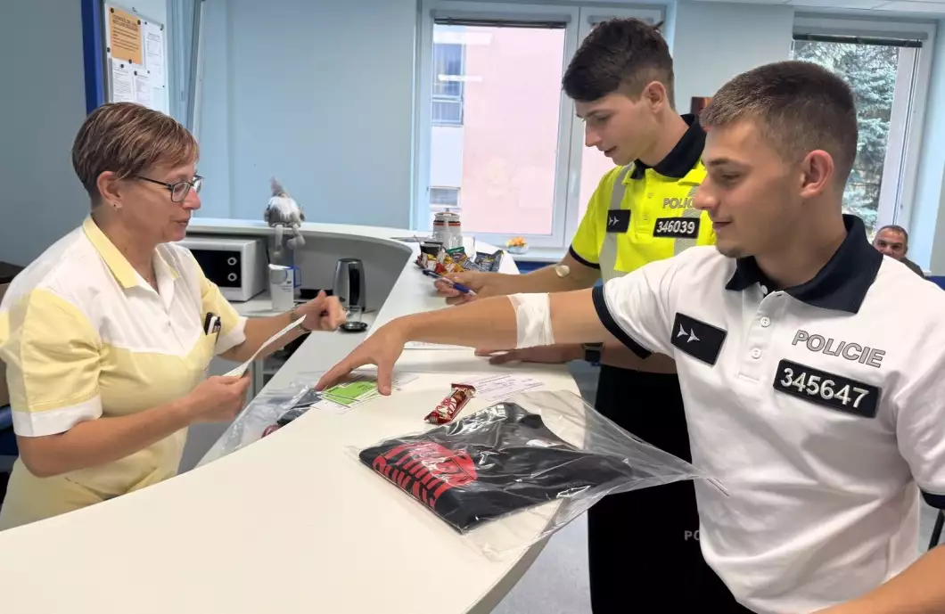 Dárci krve nyní dostávají cestovné v poukázkách