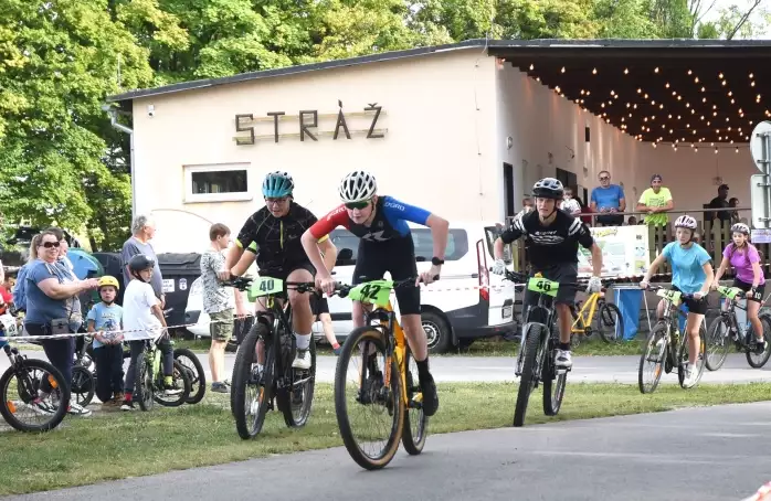 Cyklistické závody u Stráže přinesly radost i napětí