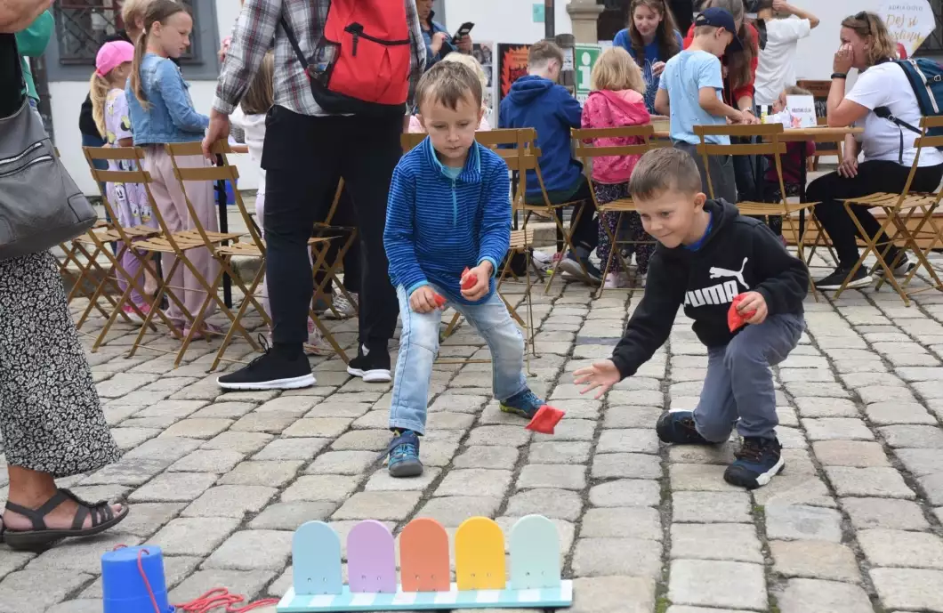 Zábavné čtvrtky na náměstí slavily úspěch