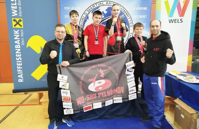 Wu-shu Pelhřimov odvezl deset medailí z Welsu