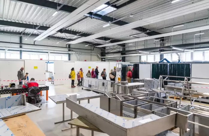 Firma NEZA se rozvíjí. Otevřela novou výrobní halu