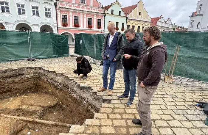 Archeologický průzkum odhalil středověký sklep i zajímavé fragmenty