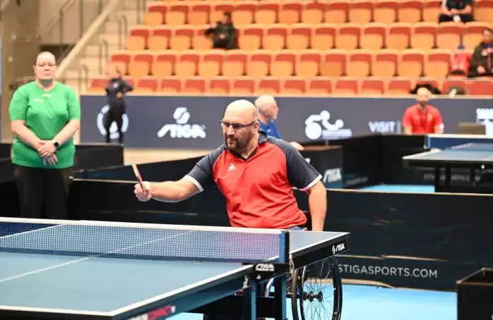 Na vozíčku musíte přemýšlet víc dopředu, říká Filip Nacházel