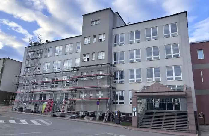 Rekonstrukce budovy městského úřadu přinese omezení provozu