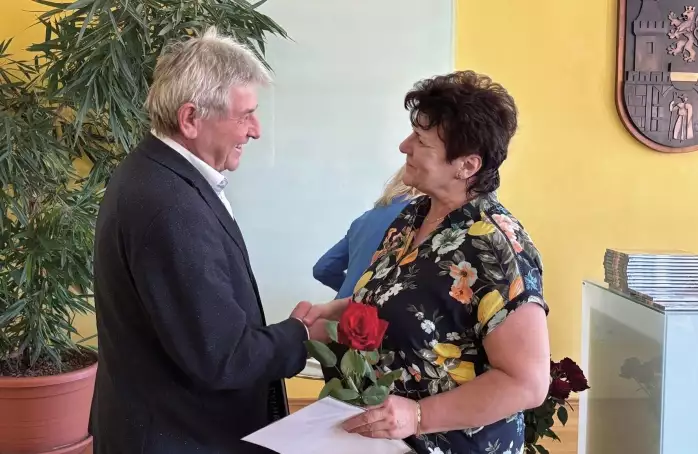 Dárci krve převzali na radnici Zlaté kříže
