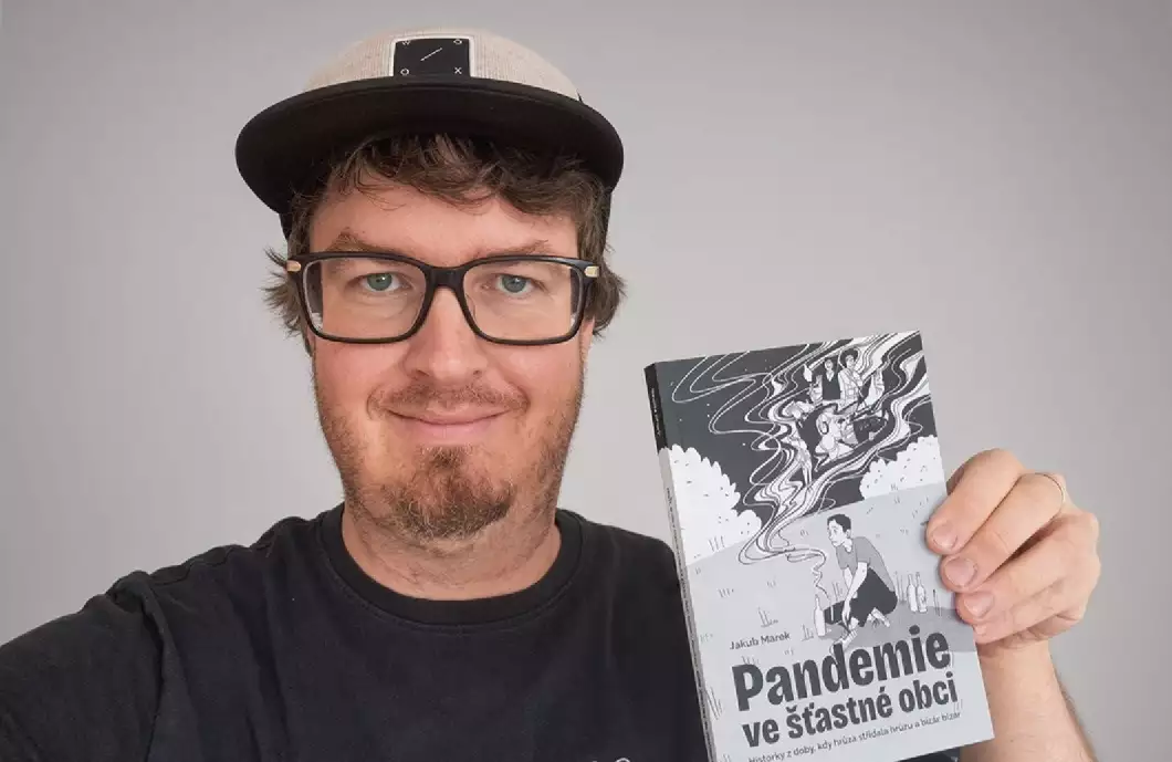 Jakub Marek pokřtí knihu při procházce městem