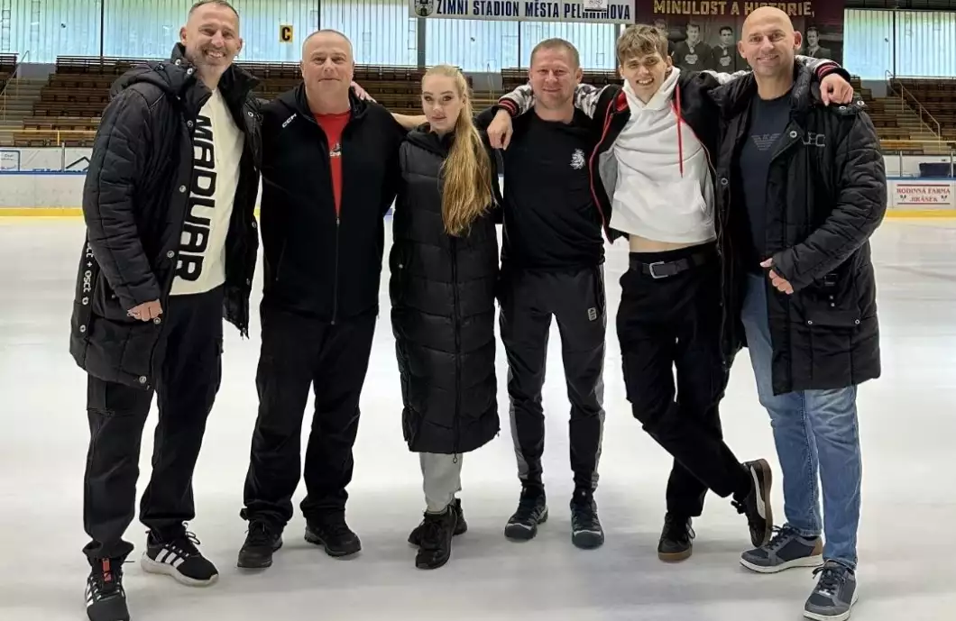 Pelhřimovské bruslařky se představí v klipu skupiny Maduar