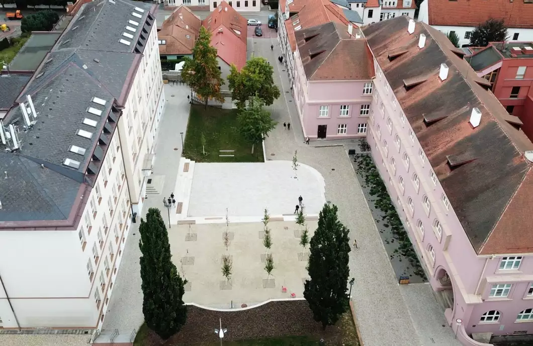 Gymnázium zve budoucí studenty na přípravné kurzy i zkoušky
