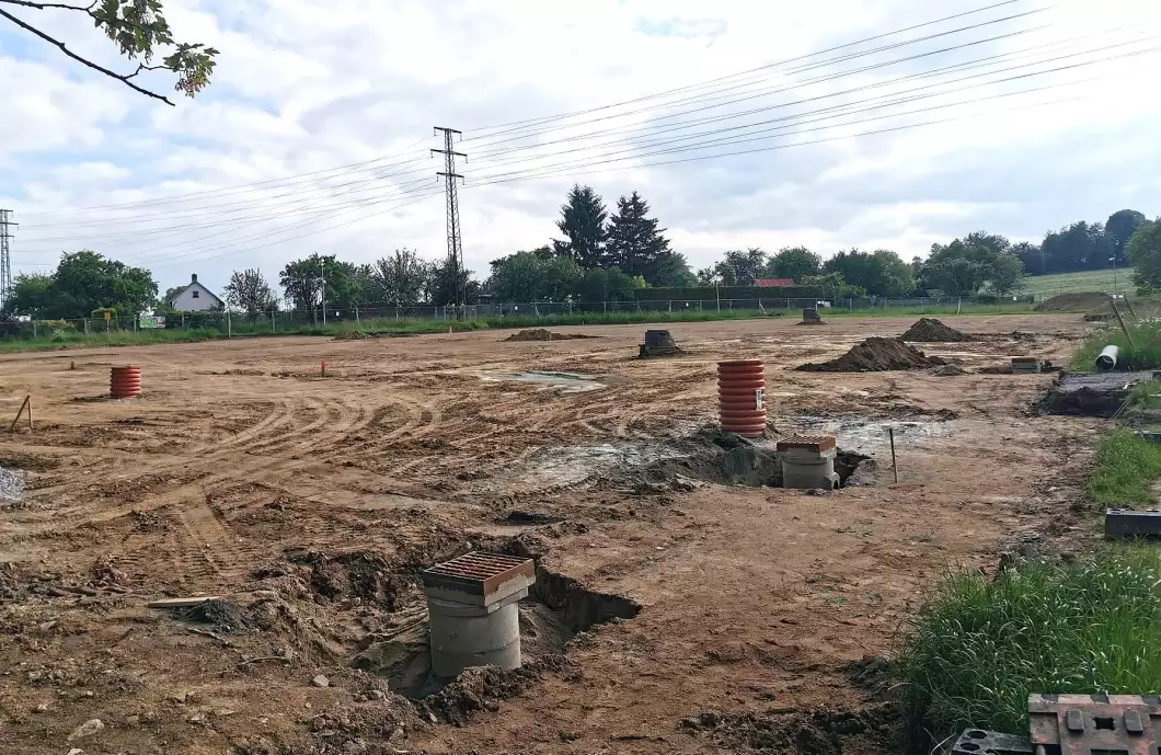 V Táborské ulici přibyde 179 parkovacích míst