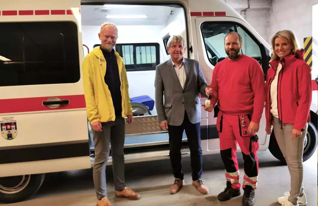 Město přispělo na sanitku pro ČČK Pelhřimov