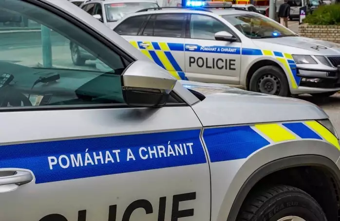 Kradl potraviny a alkohol v supermaketu. Opět