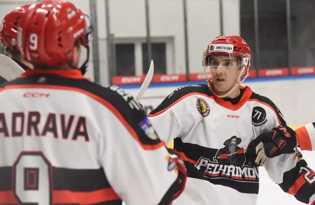 Poutníci derby zvládli. Byl to krásný hokej, říká kouč Bolf