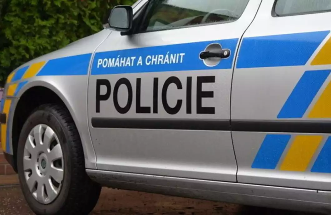 Dva řidiči jezdili po Pelhřimově přes zákaz řízení