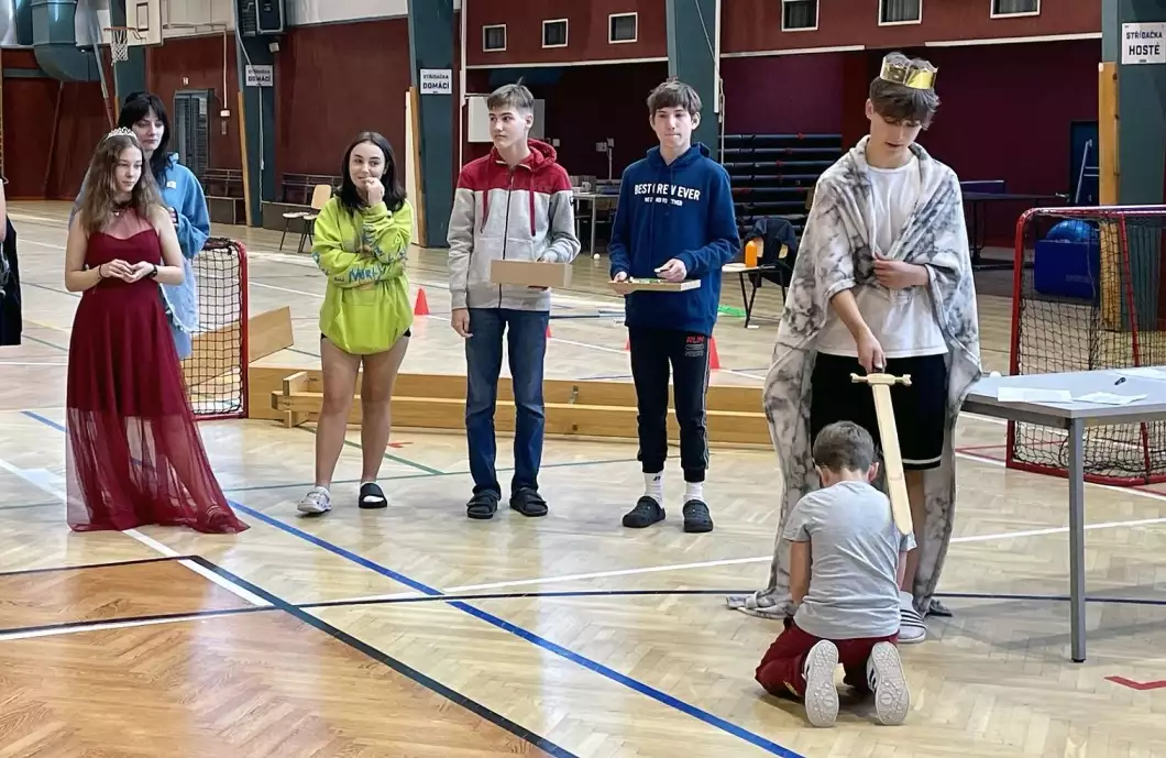 V ZŠ Osvobození se uskutečnilo pasování prvňáčků