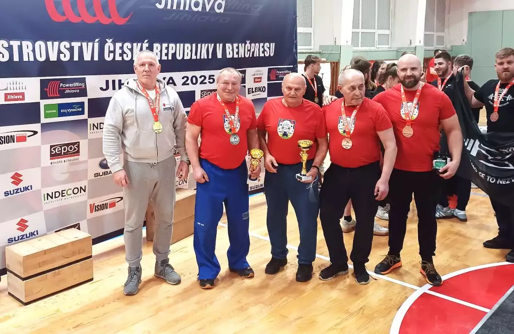 Psota má titul, Novák si vylepšil osobní rekord