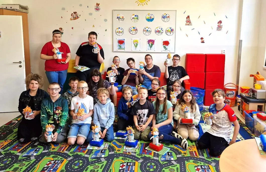 Žáci ZŠ Komenského 1326 zazářili ve výtvarné soutěži