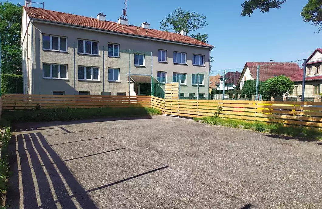 Dětské hřiště v Pichmannově ulici prošlo obnovou