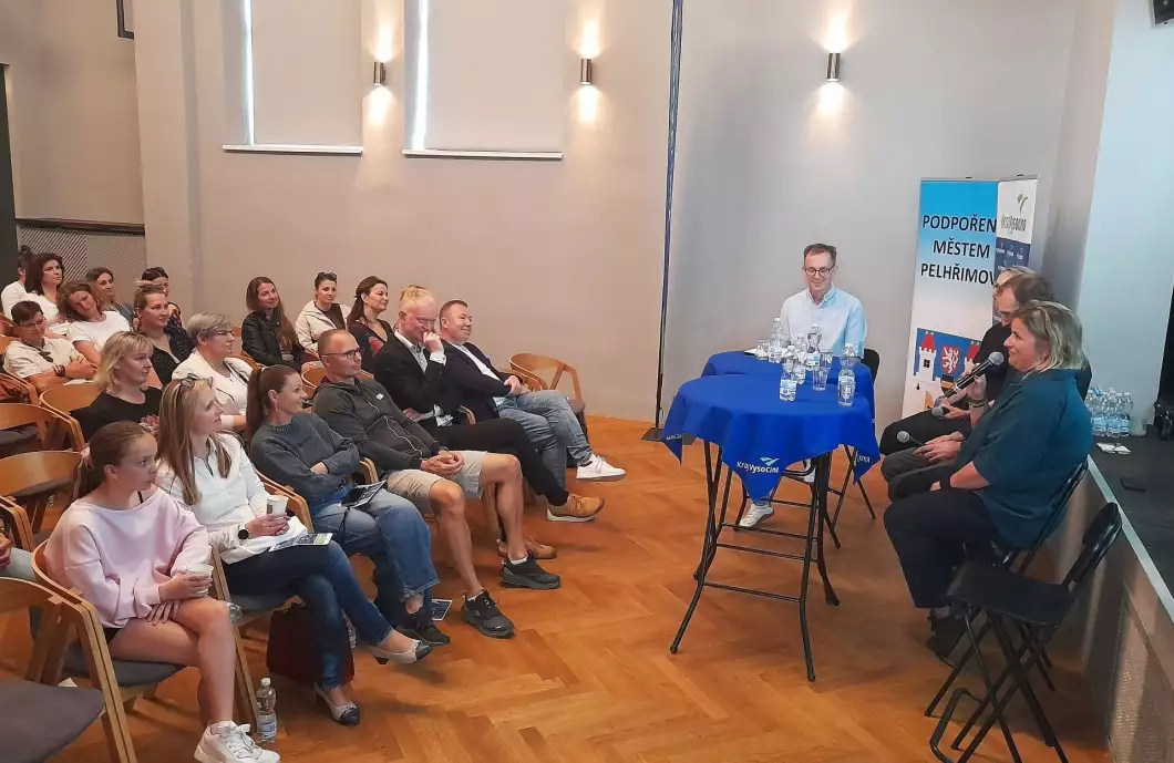 Kavárna pro duši otevřela téma novodobých závislostí
