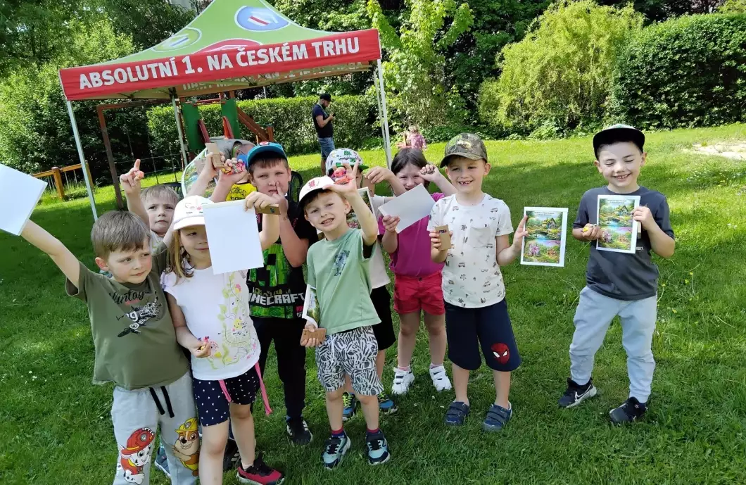 Skákací hrad potěšil děti v MŠ U Stínadel