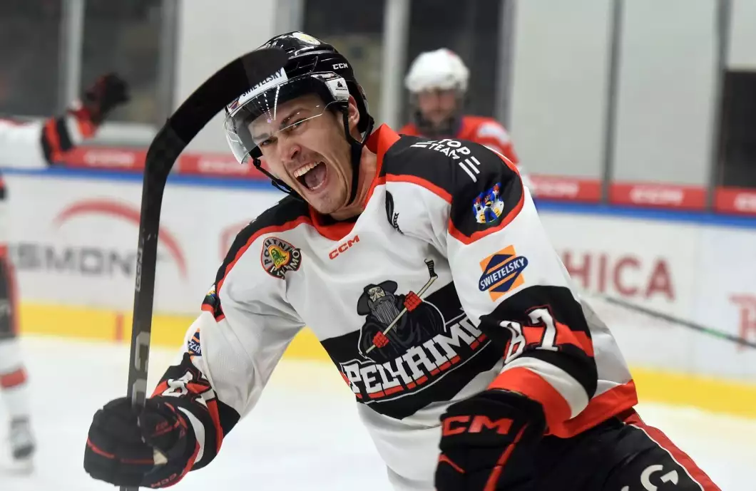 Krok od konce sezony. Hokejisté ale stále žijí!